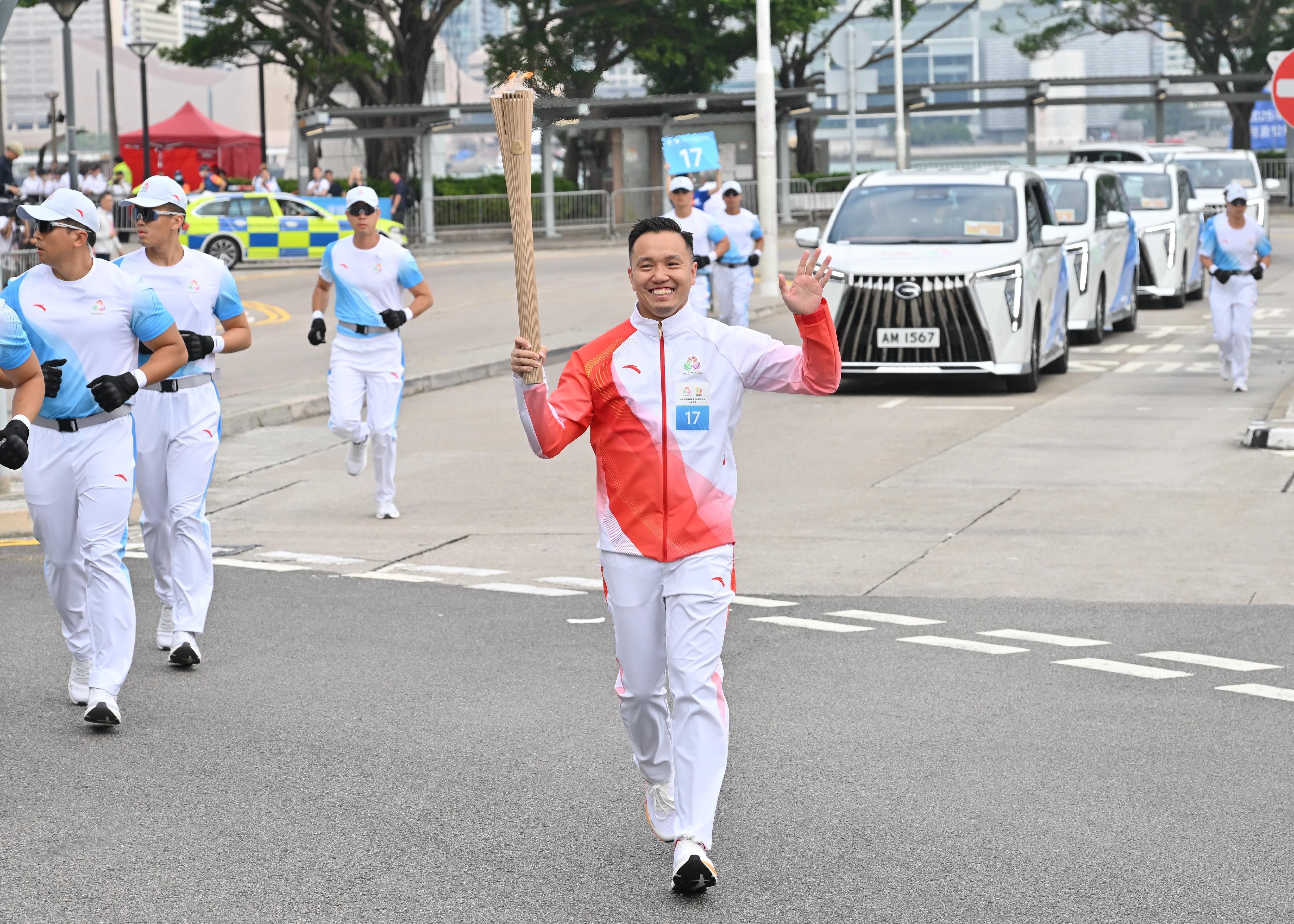 火炬手17：李振豪