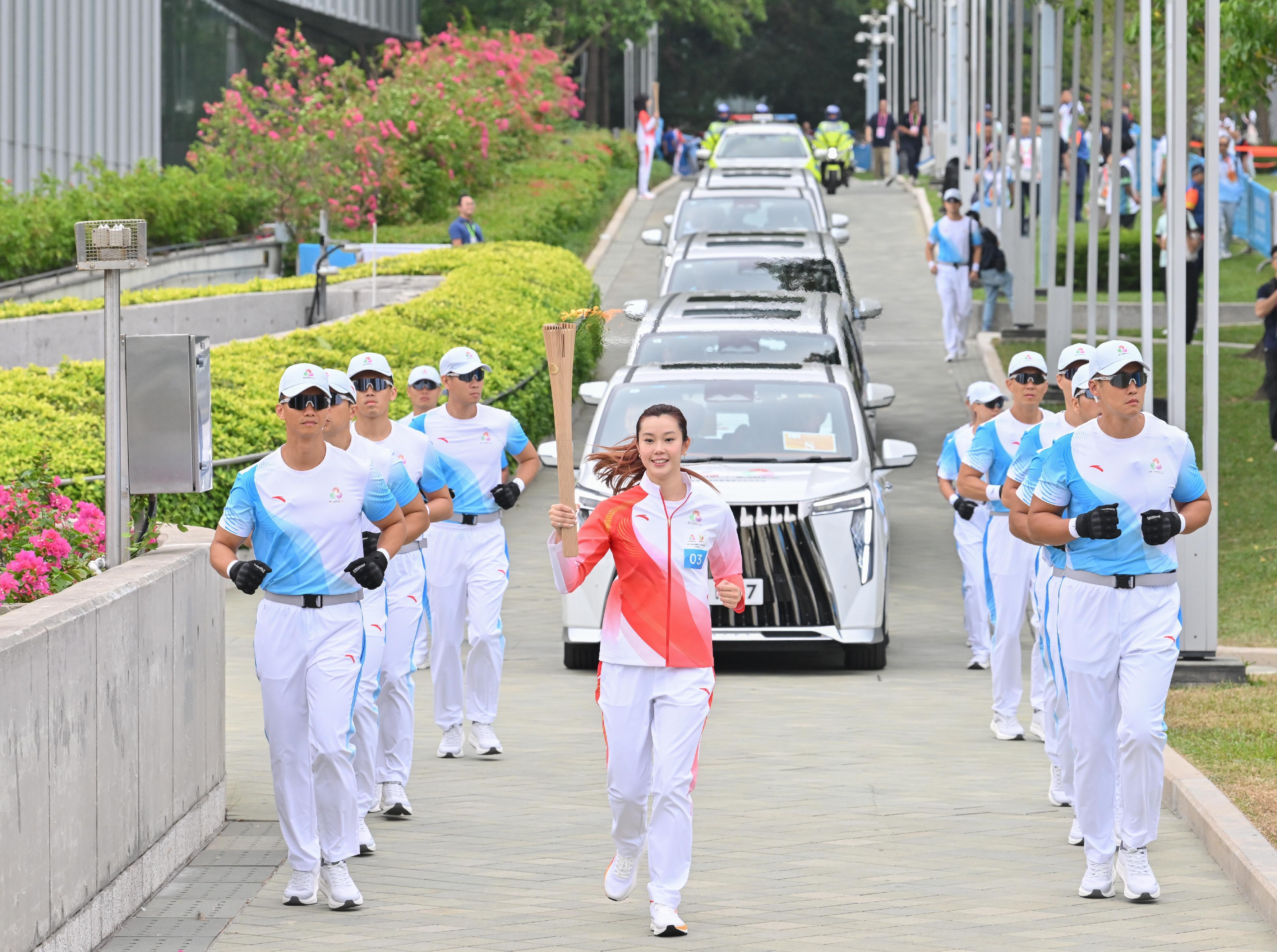 火炬手3：歐鎧淳