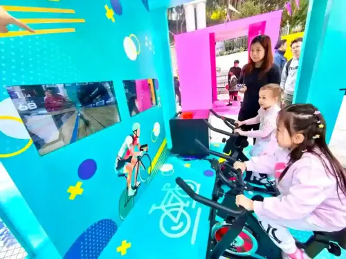 十五運會和殘特奧會巡迴嘉年華在香港公園奧林匹克廣場舉行。