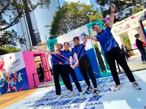十五運會和殘特奧會巡迴嘉年華在香港公園奧林匹克廣場舉行。