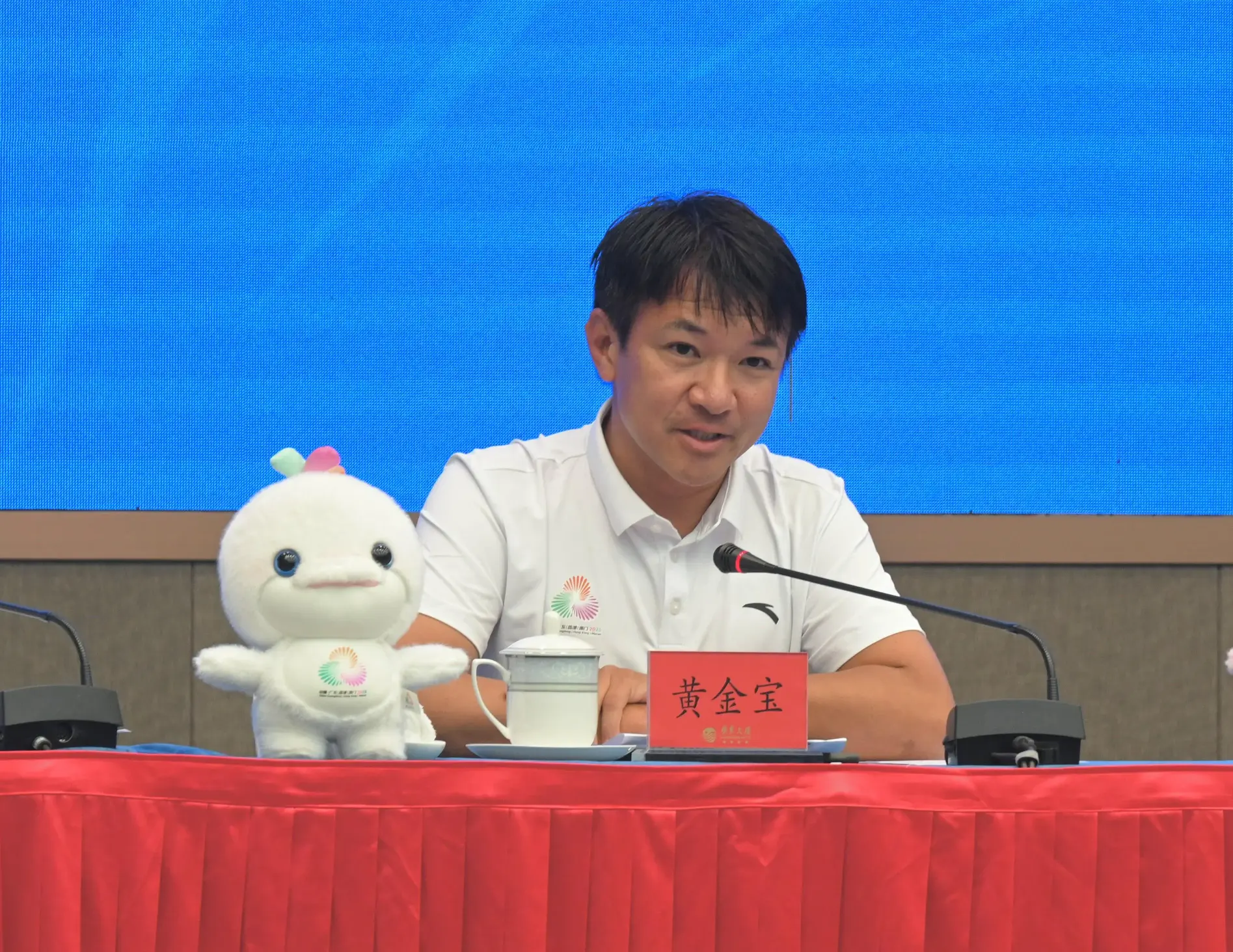 全国运动会香港赛区统筹办公室六月二十六日宣布，第十五届全国运动会和全国第十二届残疾人运动会暨第九届特殊奥林匹克运动会香港赛区获香港赛马会贊助四亿五千万元，以支持香港赛区筹办赛事。